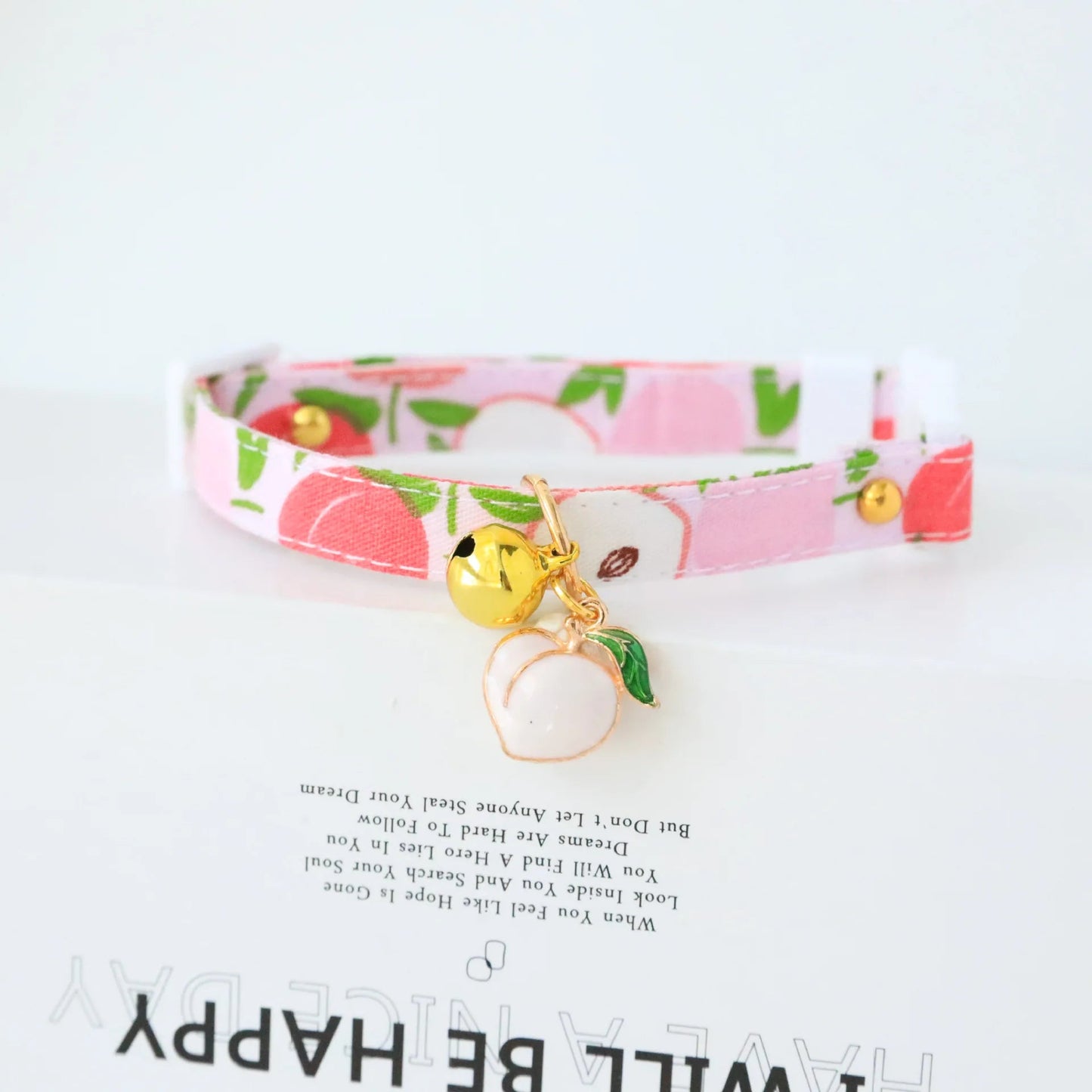 Cute, lightweight cartoon collar for cats and puppies, great for daily wear and outdoor adventures.lightweight pet collar,
